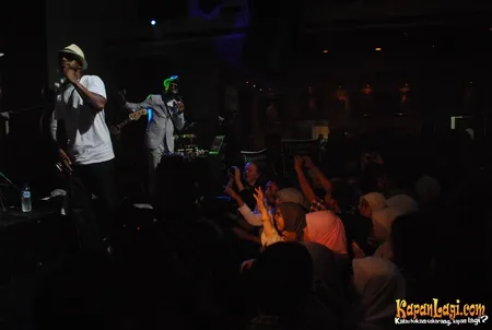 Foto Remarkable Current