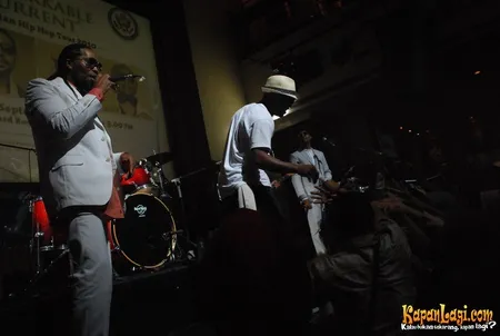 Foto Remarkable Current