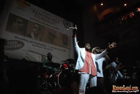 Foto Remarkable Current