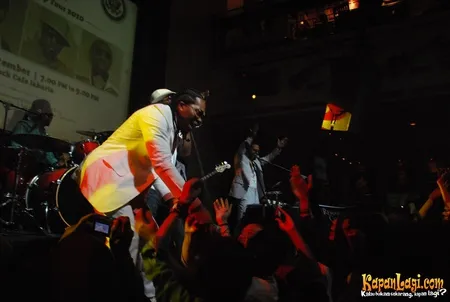 Foto Remarkable Current