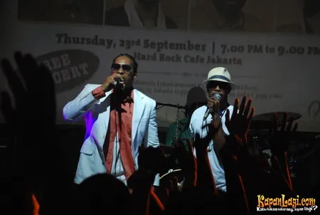 Foto Remarkable Current