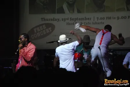 Foto Remarkable Current