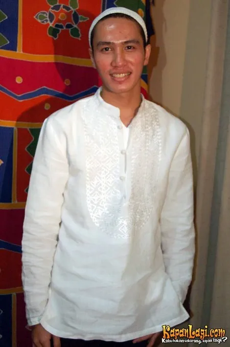 Foto Ressa Herlambang