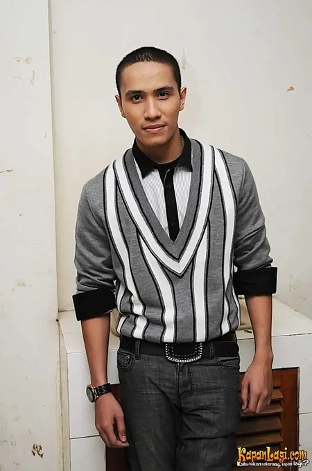 Foto Ressa Herlambang