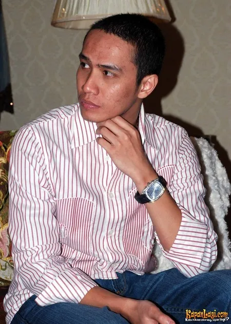 Foto Ressa Herlambang