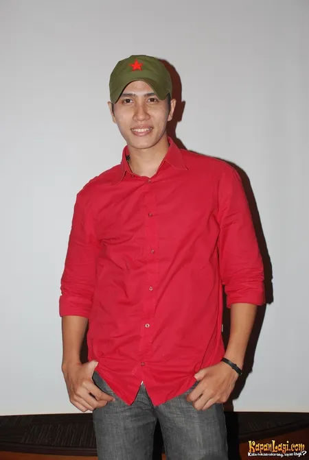 Foto Ressa Herlambang