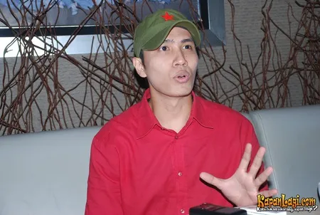 Foto Ressa Herlambang