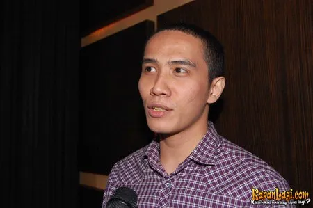 Foto Ressa Herlambang