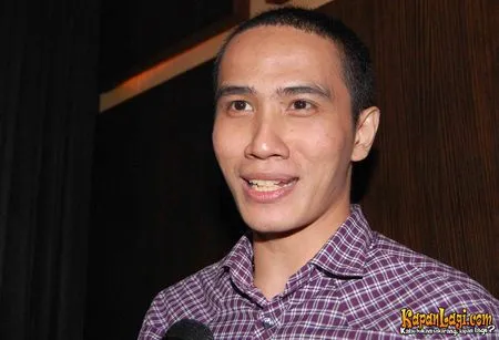 Foto Ressa Herlambang