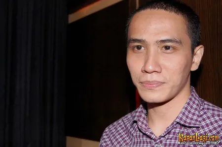 Foto Ressa Herlambang