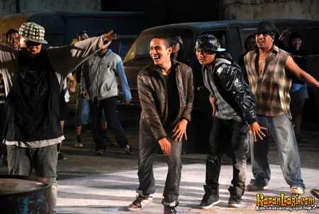 Foto Ressa Herlambang