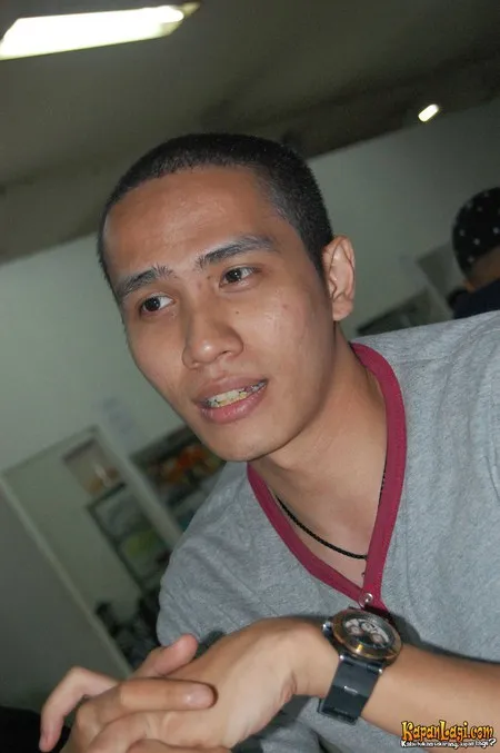 Foto Ressa Herlambang