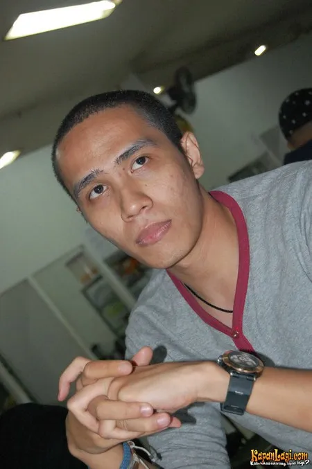 Foto Ressa Herlambang