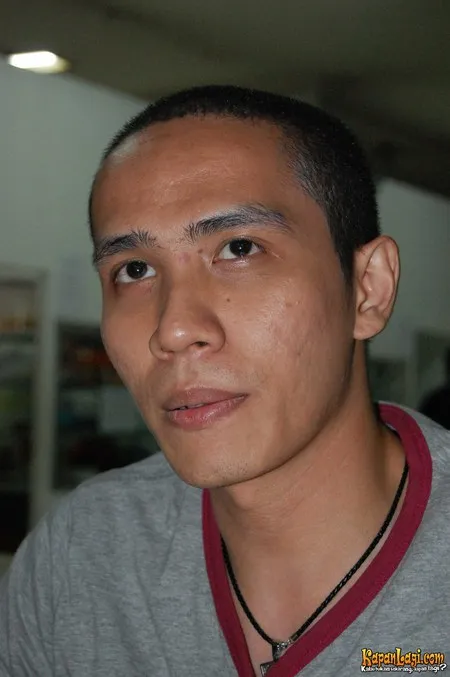 Foto Ressa Herlambang