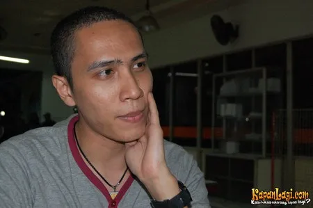 Foto Ressa Herlambang