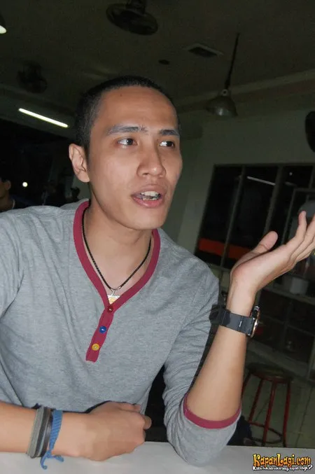 Foto Ressa Herlambang