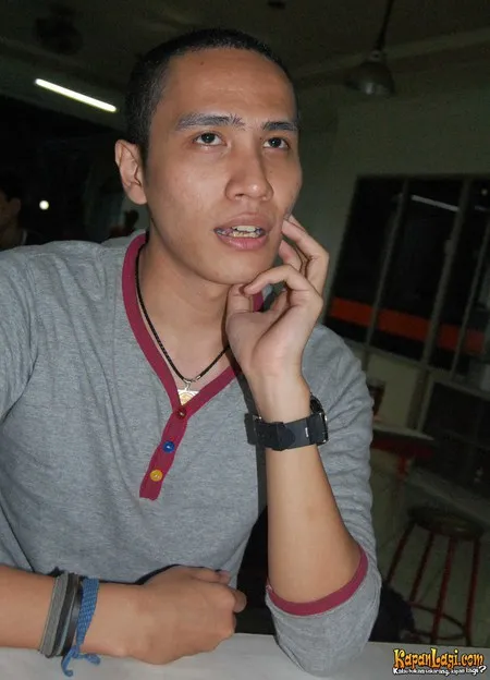 Foto Ressa Herlambang