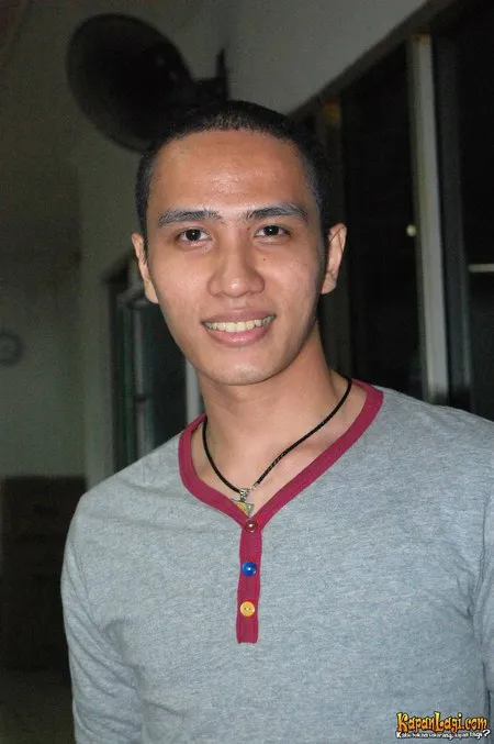 Foto Ressa Herlambang