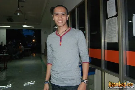 Foto Ressa Herlambang