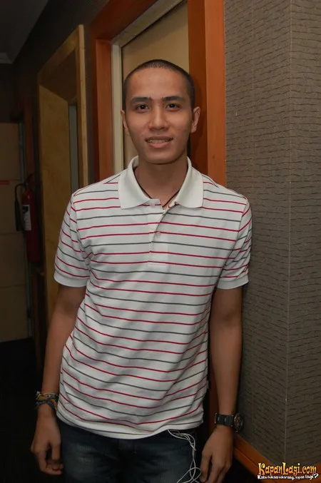 Foto Ressa Herlambang