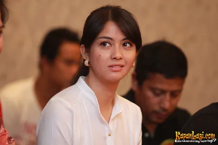 Foto Revalina S Temat