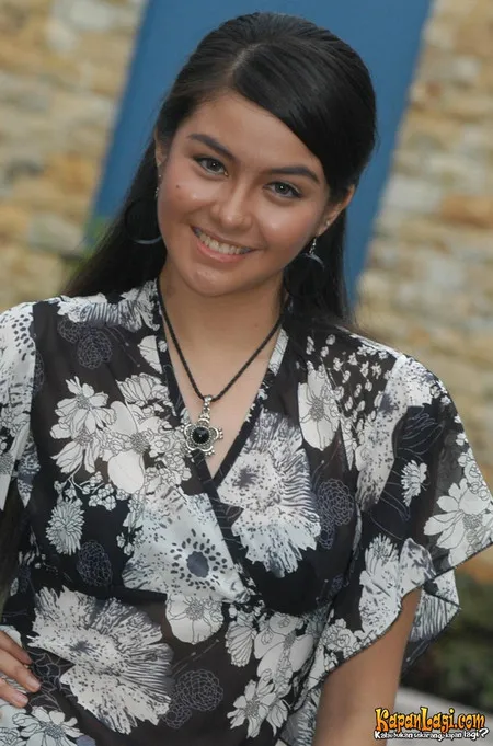 Foto Revalina S Temat