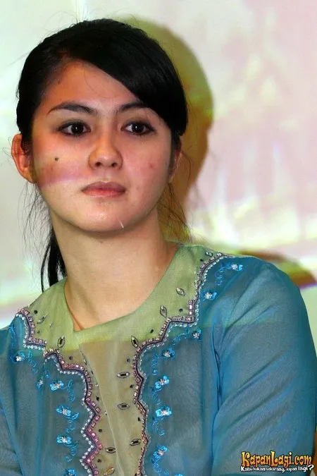 Foto Revalina S Temat