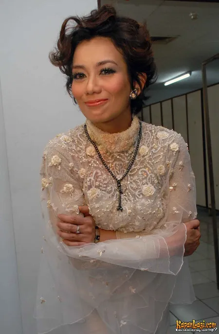 Foto Reza Artamevia
