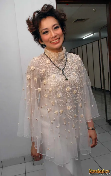 Foto Reza Artamevia