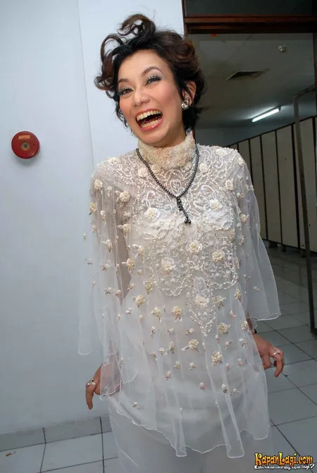 Foto Reza Artamevia