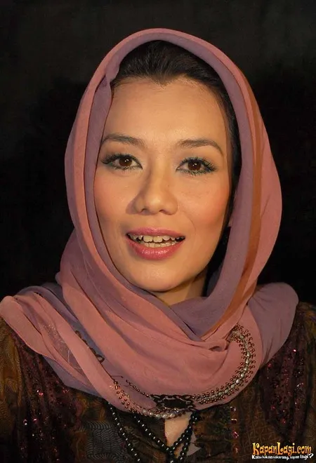 Foto Reza Artamevia