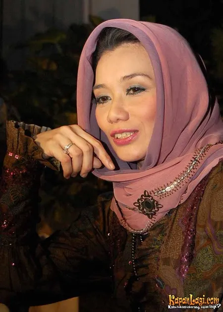 Foto Reza Artamevia