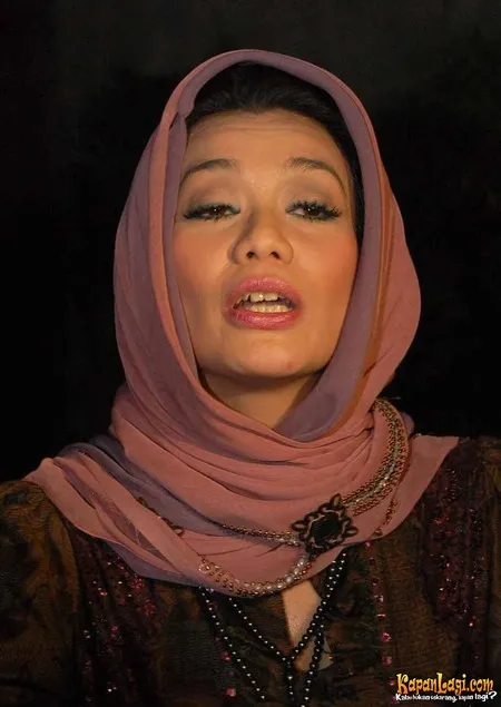 Foto Reza Artamevia