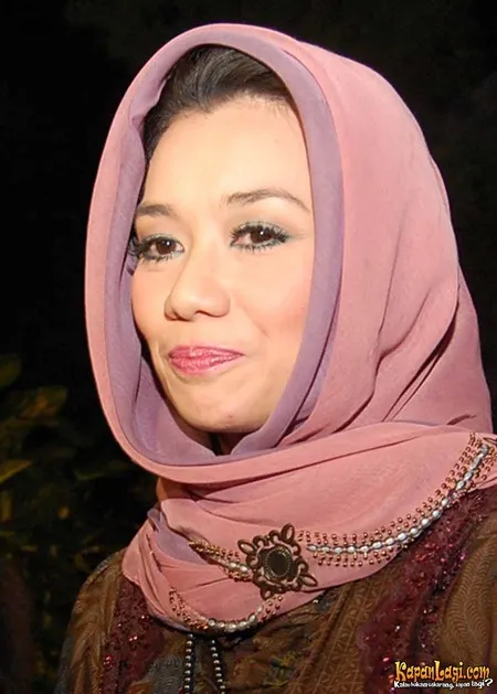 Foto Reza Artamevia