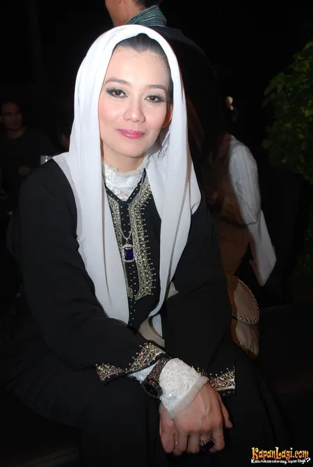 Foto Reza Artamevia