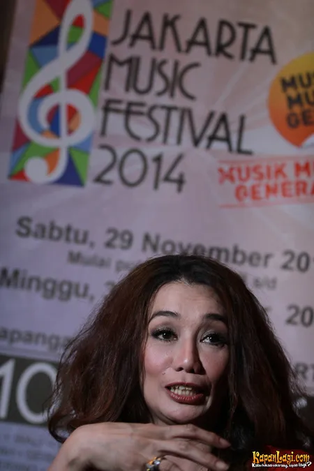 Foto Reza Artamevia