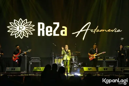 Foto Reza Artamevia