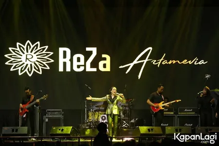 Foto Reza Artamevia