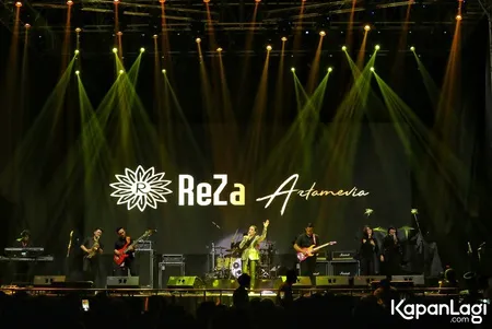 Foto Reza Artamevia