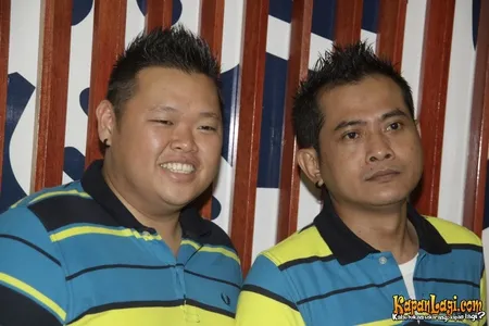 Foto Reza Bukan
