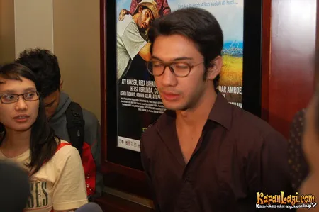 Foto Reza Rahadian
