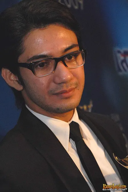 Foto Reza Rahadian