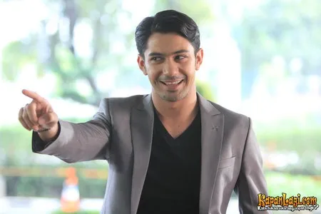 Foto Reza Rahadian