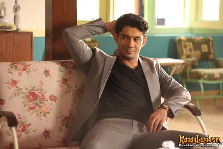 Foto Reza Rahadian