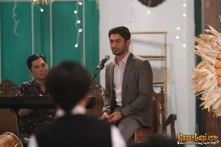 Foto Reza Rahadian