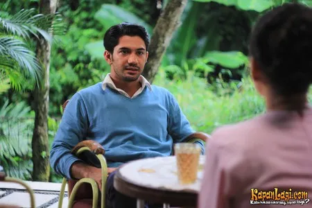 Foto Reza Rahadian