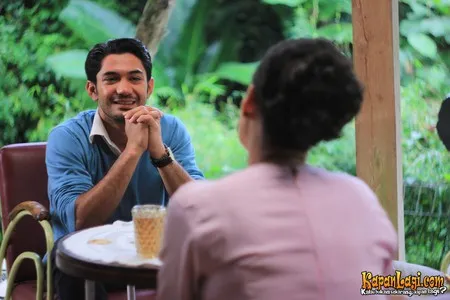 Foto Reza Rahadian