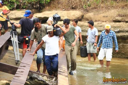 Foto Reza Rahadian
