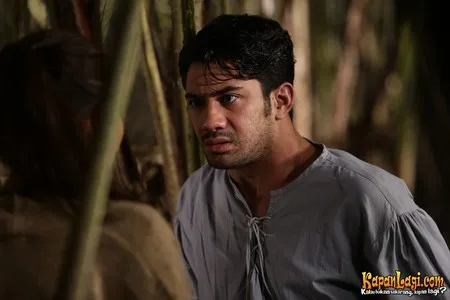 Foto Reza Rahadian