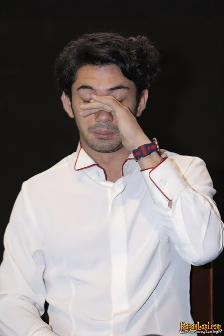 Foto Reza Rahadian